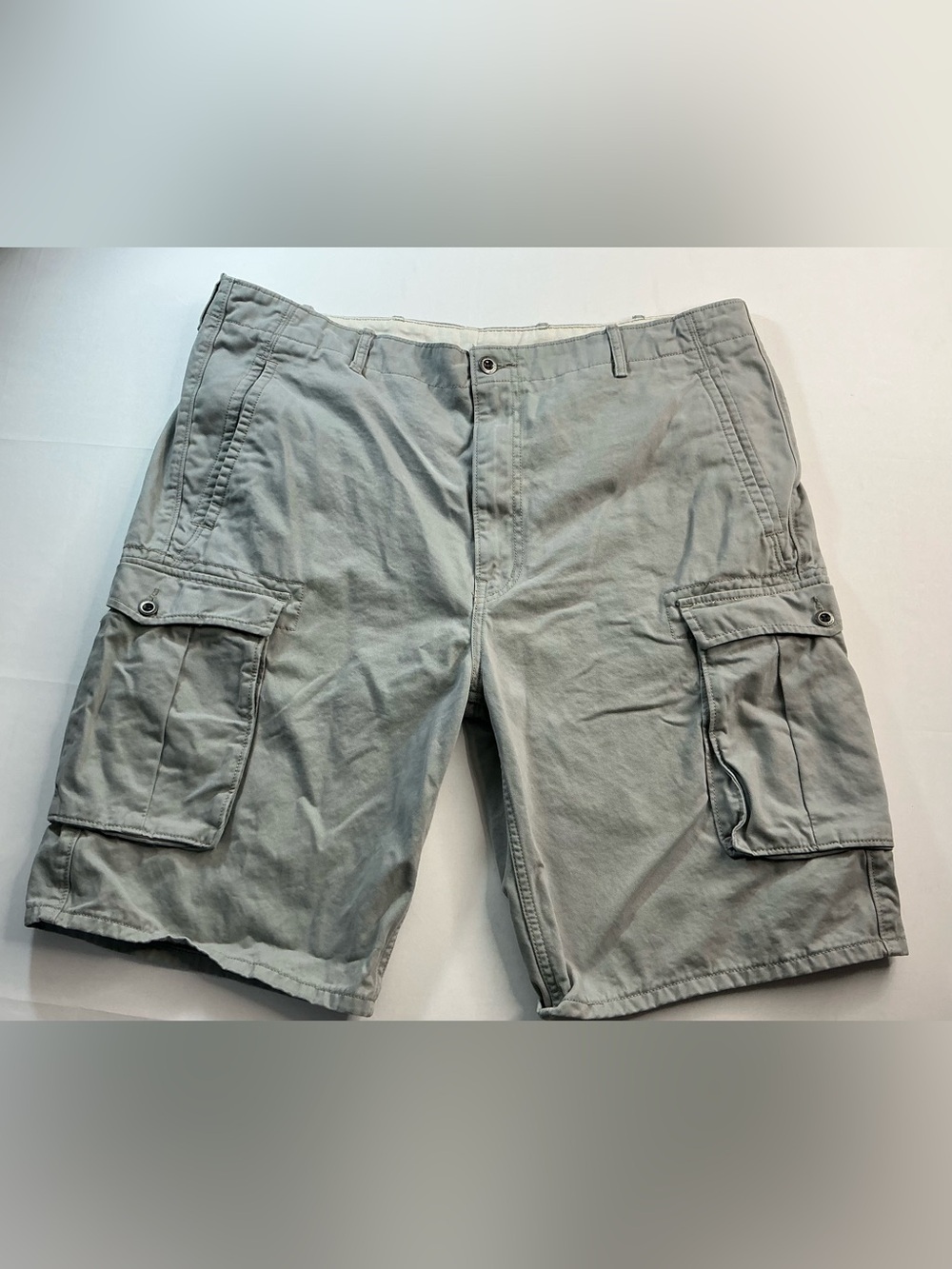 Levi's Men's Cargo Shorts in Light Gray